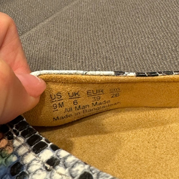 Naturalizer ballet flats 9M snakeskin - Picture 2 of 4